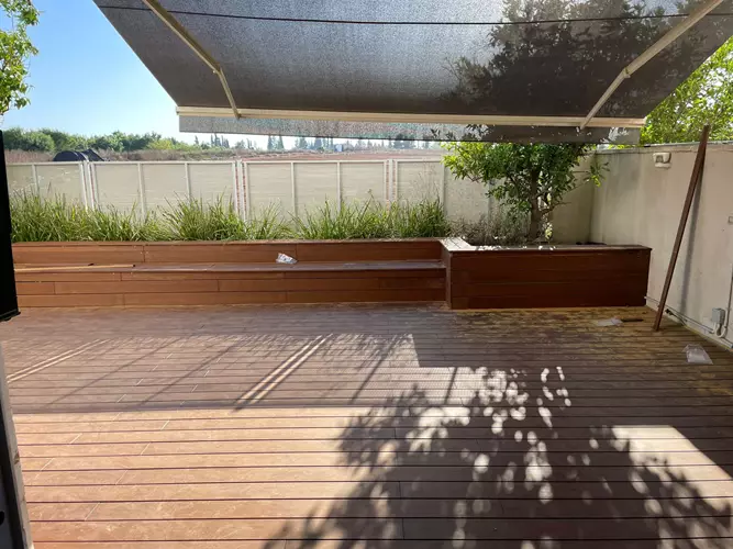 בניית במת דק